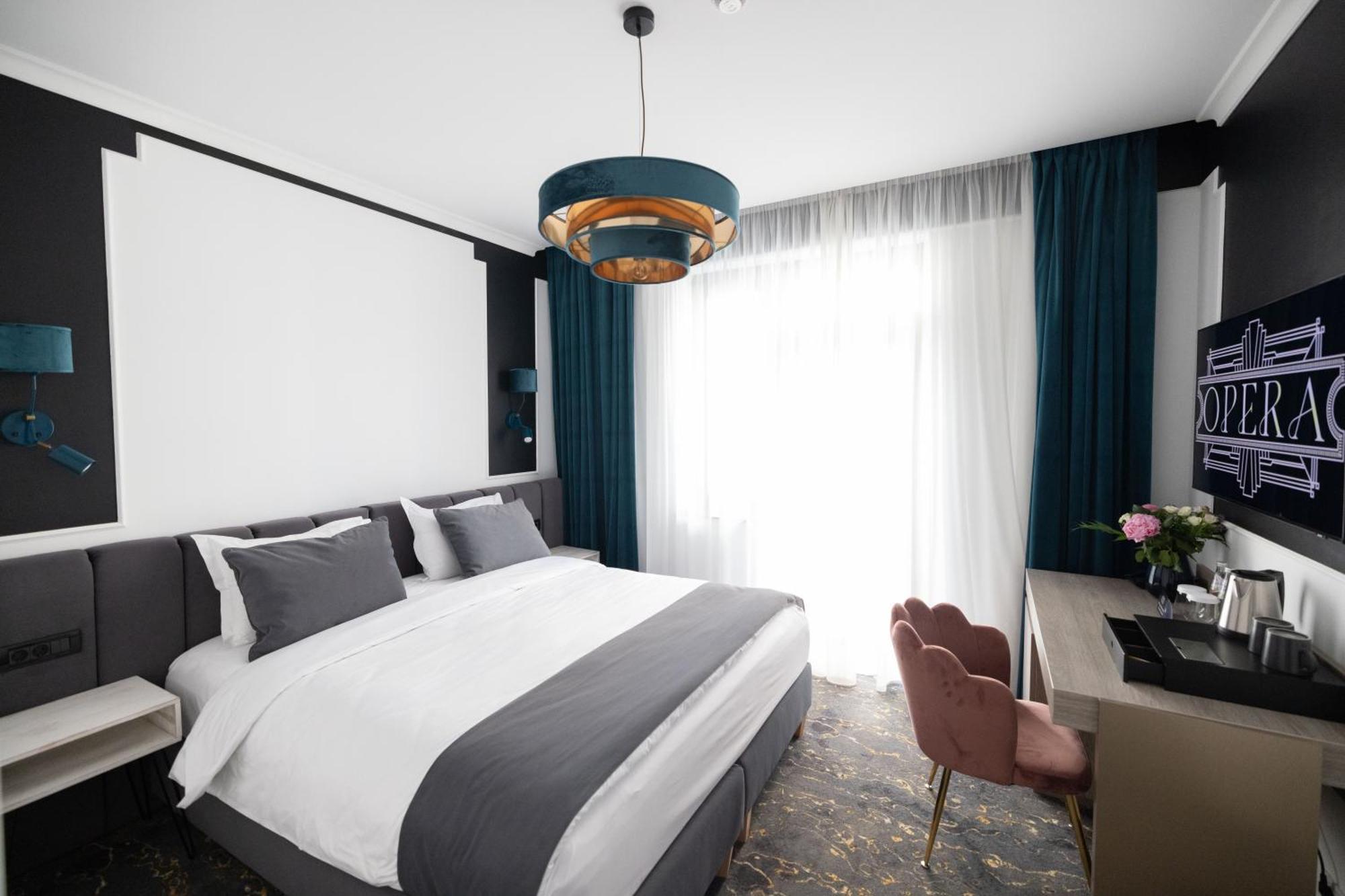 Opera Hotel Timişoara Buitenkant foto